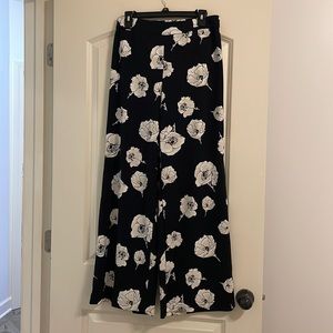 Black and white wide leg pants